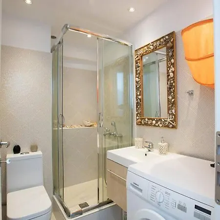 Charming Cycladic-style In Mykonos Old Town