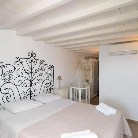 Charming Cycladic-style In Mykonos Old Town