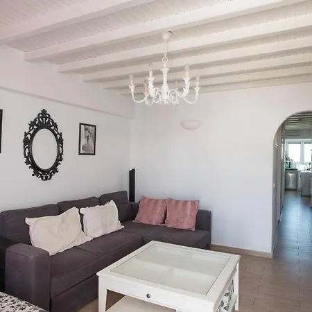 Charming Cycladic-style In Mykonos Old Town Apartment *